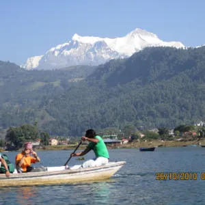  Drive Pokhara to Hyenja. Trek Gyachok.