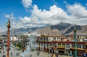  Drive Tour Gyantse - Shigatse (3900 m)