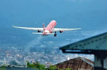  Leaving Kathmandu (1,400m)