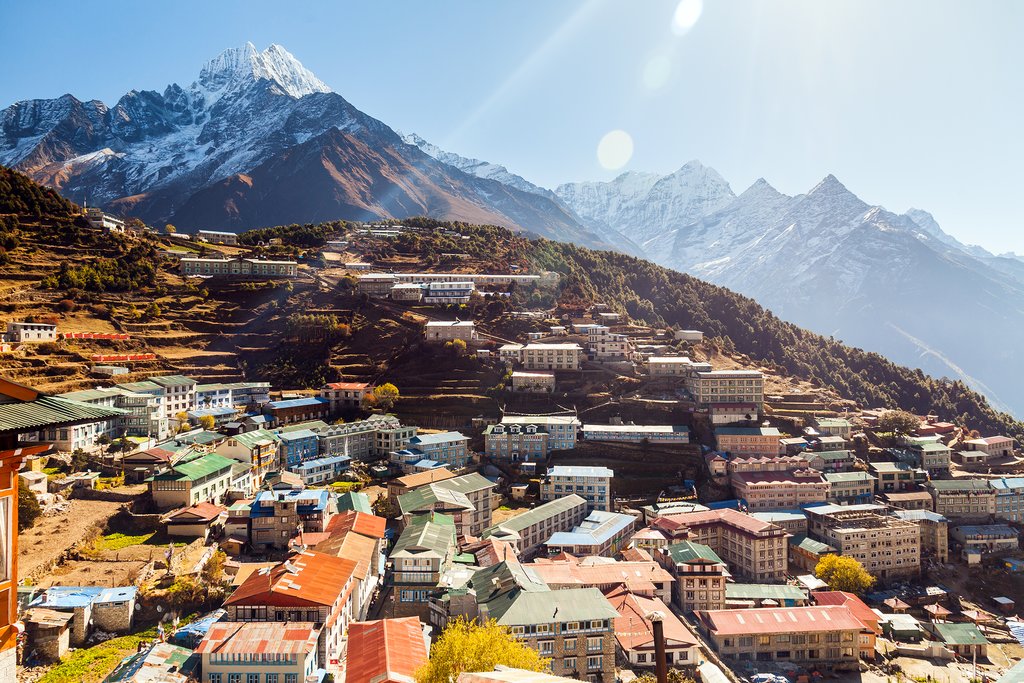 Phakding to Namche Bazaar(3440m). O/n at Namche in Mountain Lodge.'