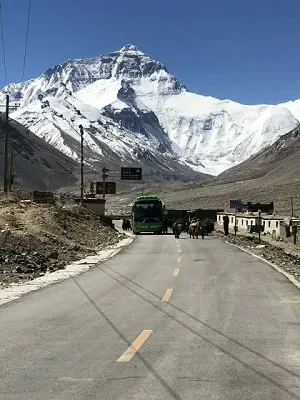 Shigatse to Damshung via Shuga La Pass