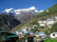 Trek to Namche Bazaar (3,440m)