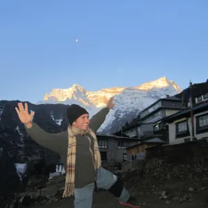 Dec 24:Trek to Namche Bazaar(3,440m (11,286ft) (Christmas Eve)